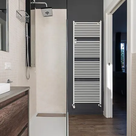 Favoloso Bilocale Con Terrazza Nel Cuore Di Milano Exterior photo